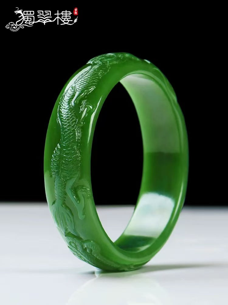 The principle of safety priority when choosing jade bracelets