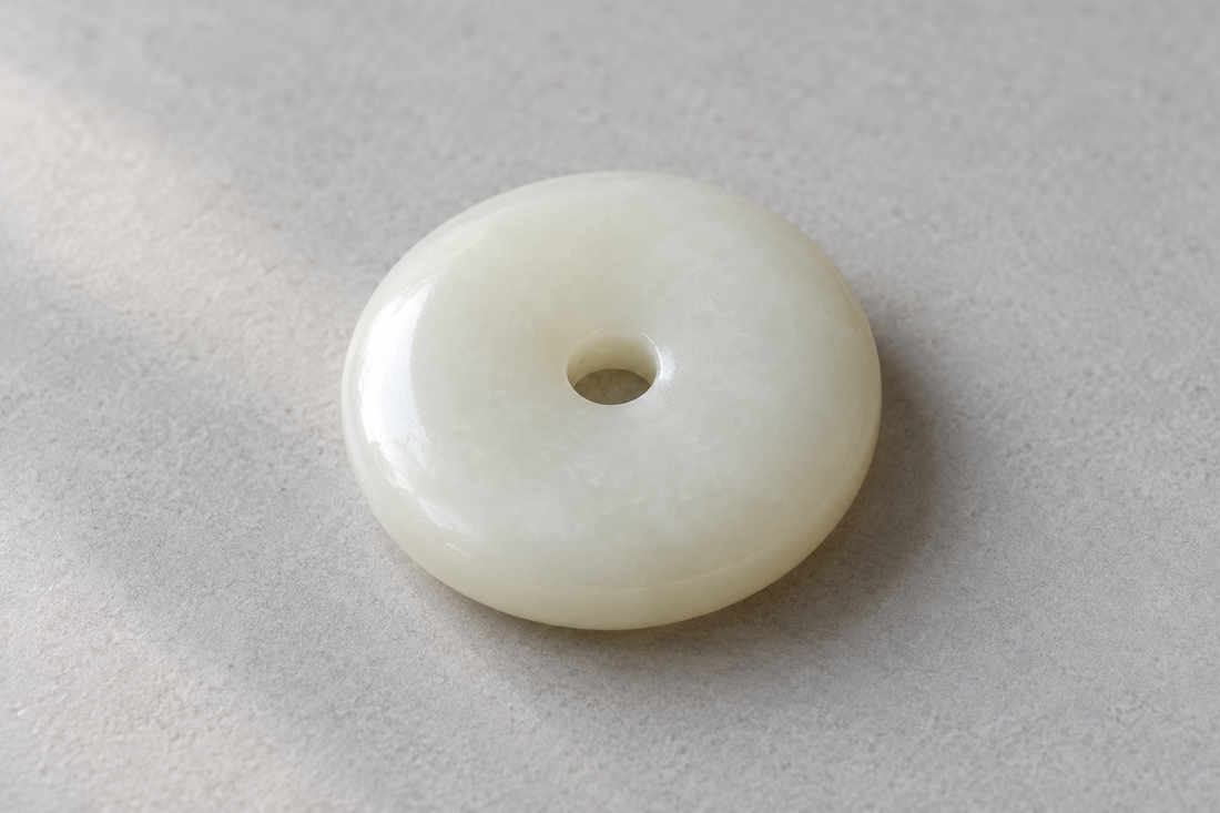 White Jade Meaning: Purity, Symbolism, and Chinese Tradition