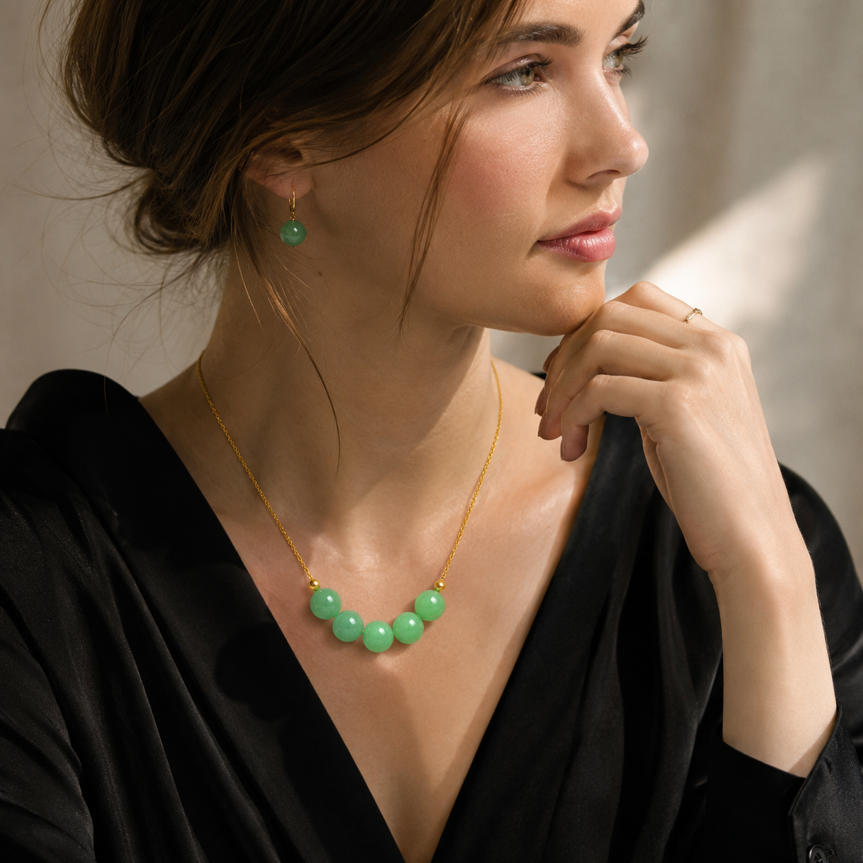 Green Jadeite Beaded Necklace for Women