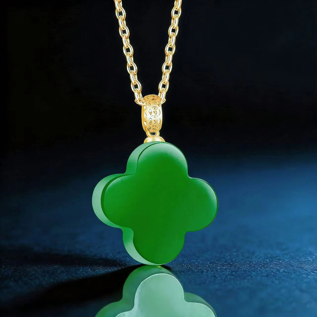 Real Burmese Green Jade Four-Leaf Clover Pendant Necklace – 925 Silver Chain 46CM, 18K Gold Clasp