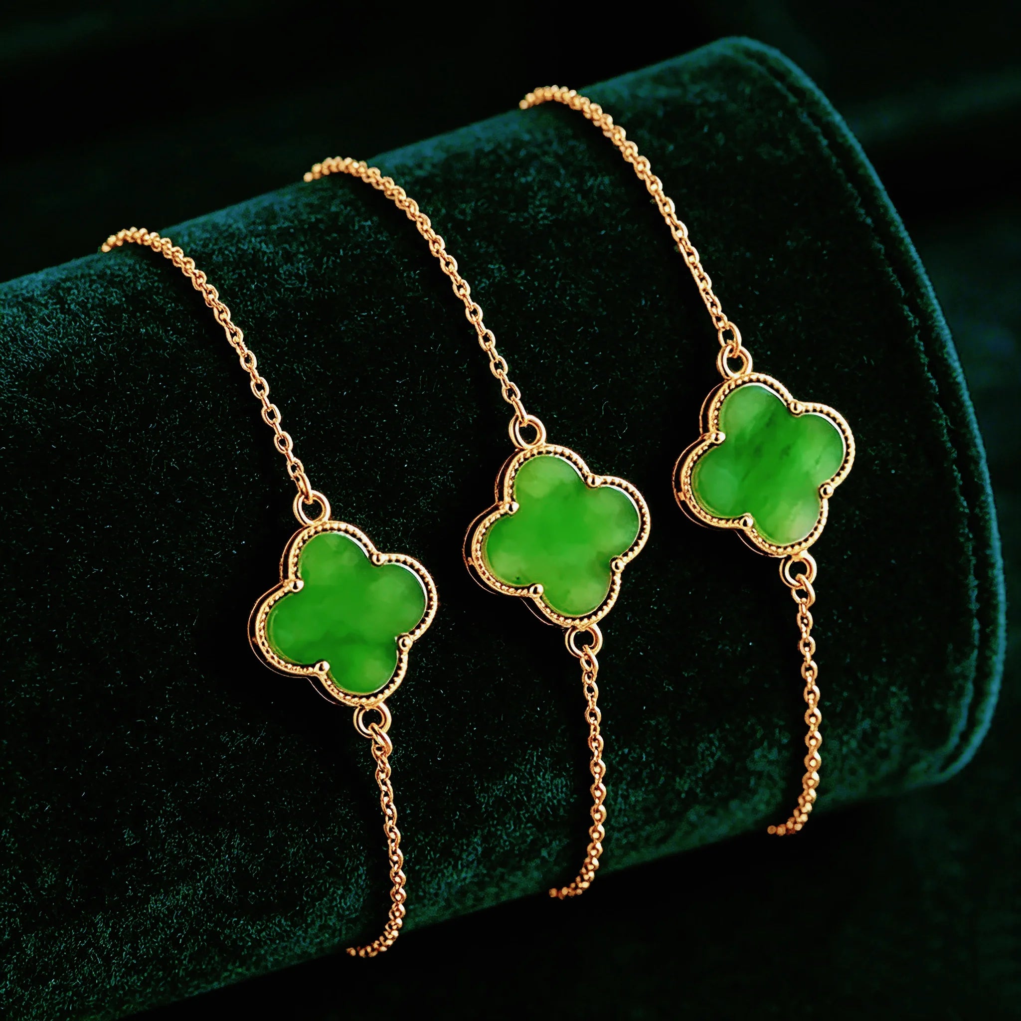 Natural Green Jade Four-Leaf Clover Bracelet – S925 Silver Lucky Jewelry for Love, Hope & Happiness