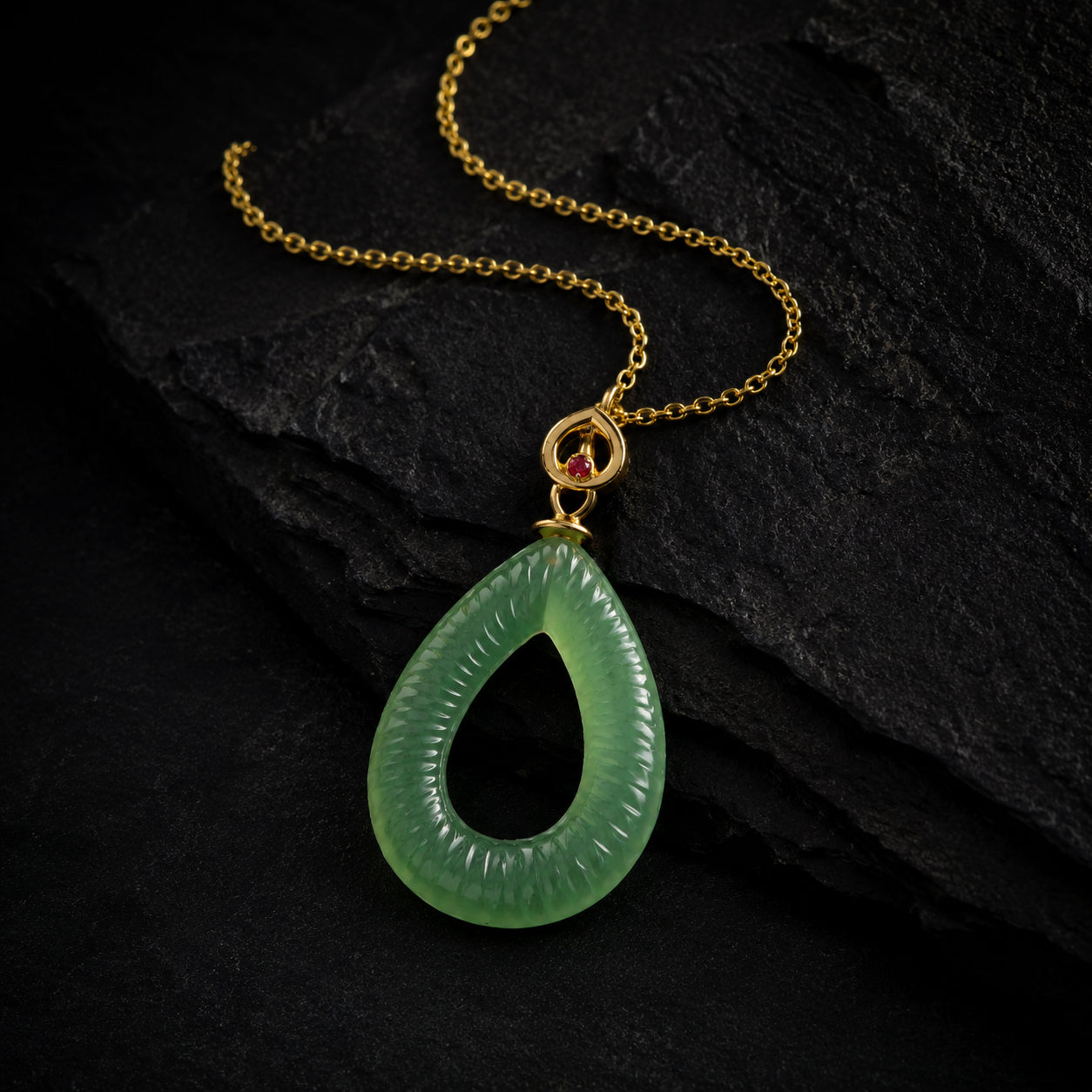 Women's Ripple-Carved Nephrite Necklace – BMjade