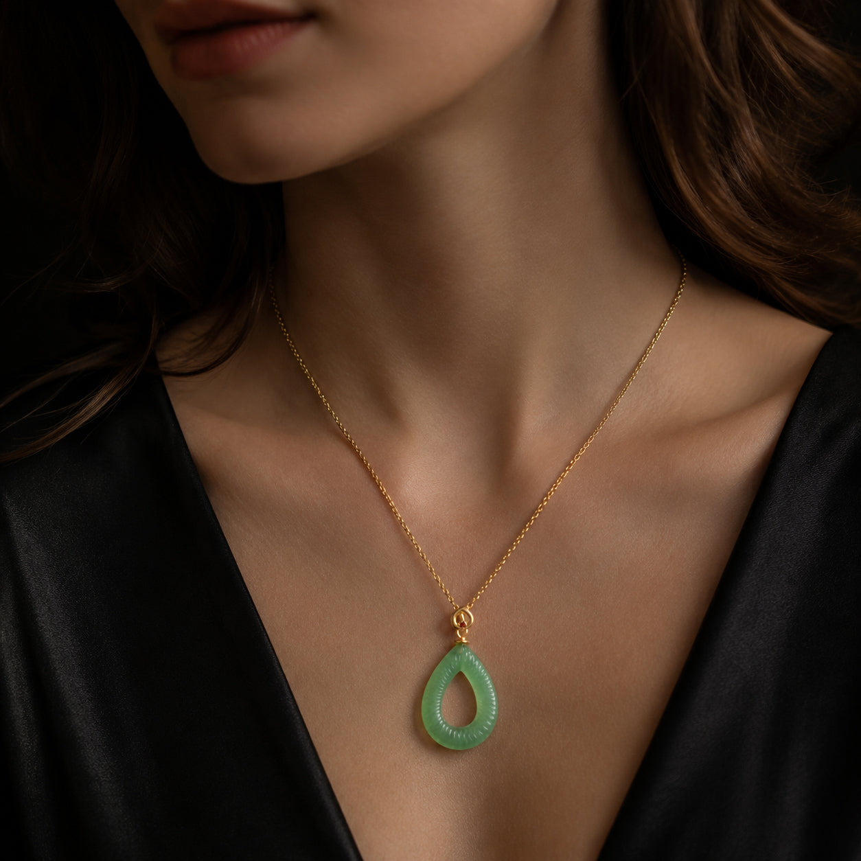 Natural Green Jade Feng Shui Ripple Teardrop Necklace for Women – S925 Silver & 18K Gold, Symbol of Serenity & Good Luck