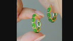 Créoles à cabochons en néphrite verte