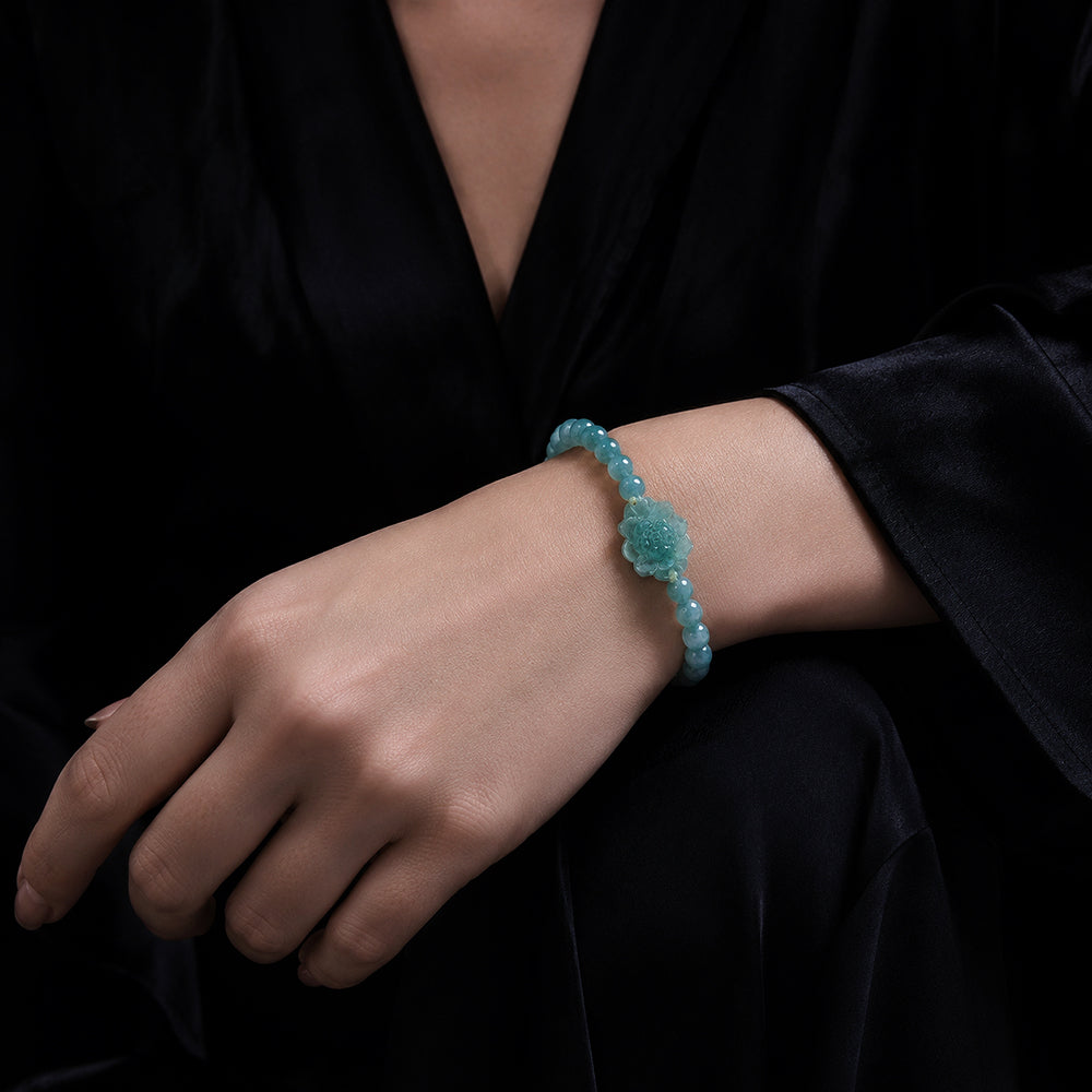 Natural Jadeite Hand-Carved Lotus Beaded Stretch Bracelet